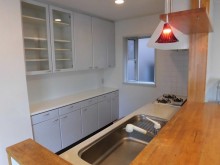 吊戸棚を撤去して、すっきり機能的な対面キッチンに　世田谷区M様邸